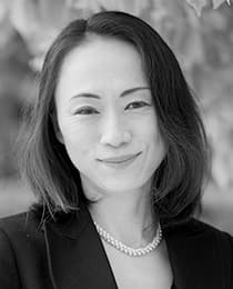 ⽮藤優⼦_顔写真