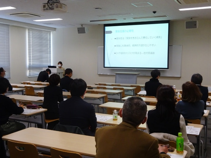 中島先生のご講演の様子